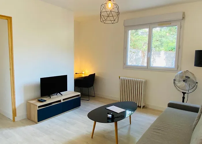 Bel Avec Terrasse Et Beau Jardin Classe 1 Etoile